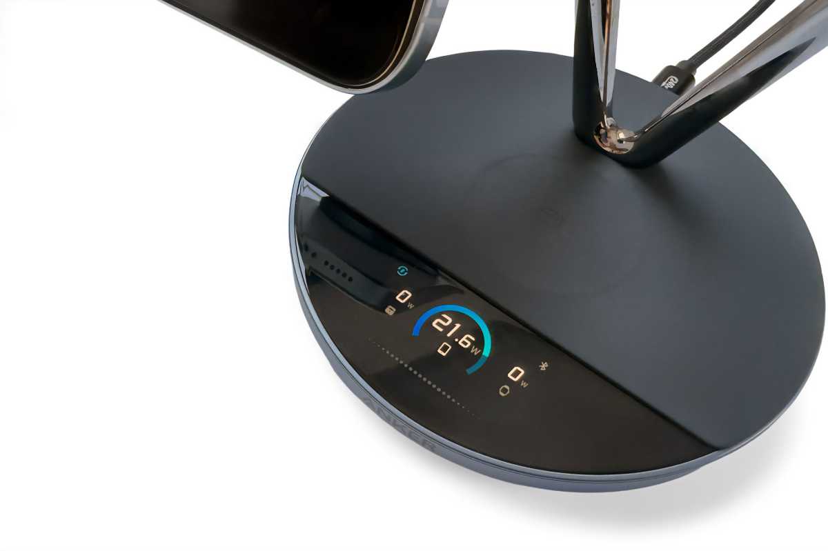 Anker Prime 3 in 1 Wireless Charger smart display J