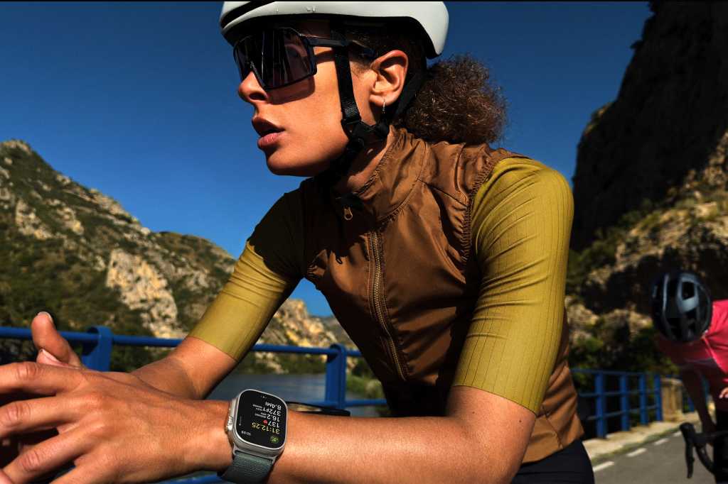apple watch ultra 3 bicycle