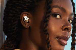 Apple takes on AirPods Pro with $150 Beats Studio Buds noise-canceling earbuds