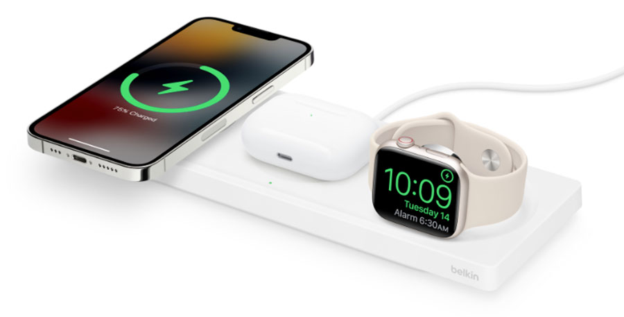 Belkin Boost Up Charge Pro Wireless Charger Pad with MagSafe&nbsp;&ndash; Best 3-in-1 Apple Watch pad