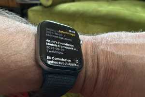 Best Apple Watch for seniors 2025: A guide to choosing the right model