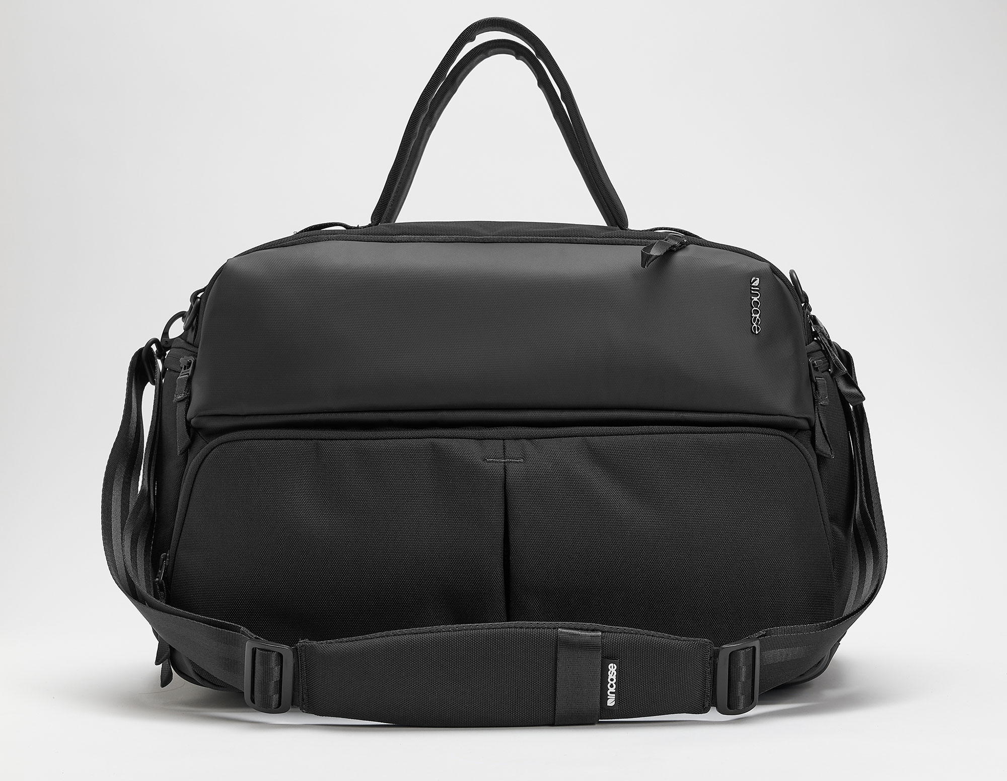 Incase A.R.C. Duffel &ndash; Best MacBook duffel bag