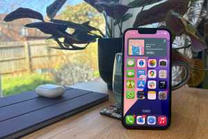 Budget bonanza may bring a cheap(er) MacBook, iPhone, iPad in early 2026