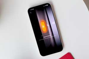 Apple tests customizable power button controls in iOS 26.2 beta