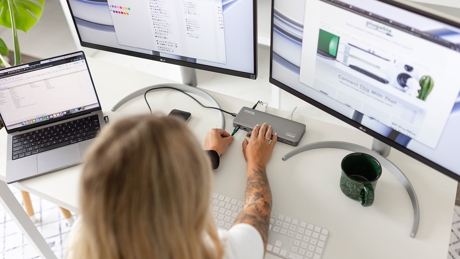 Plugable USB-C Dual 4K Display Docking Station (UD-6950PDH) &ndash; two 4K displays at 60Hz