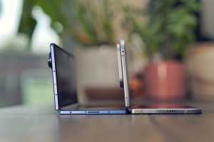 Folding iPhone on track to launch next year with wild $2,399 price tag