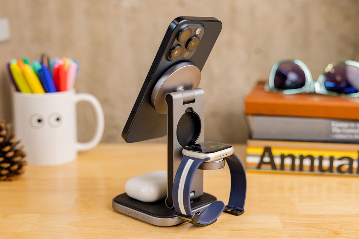 Satechi 3-in-1 Foldable Qi2 Wireless Charging Stand &ndash; Superb travel or desk-bound wireless MagSafe charger