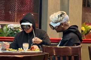 Vision Pro is doomed if people keep using it wrong